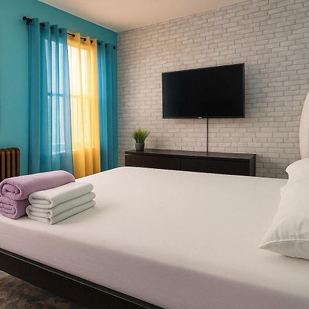 Modern Xl Queen Room Comfort & Character In Harlem New York Bagian luar foto